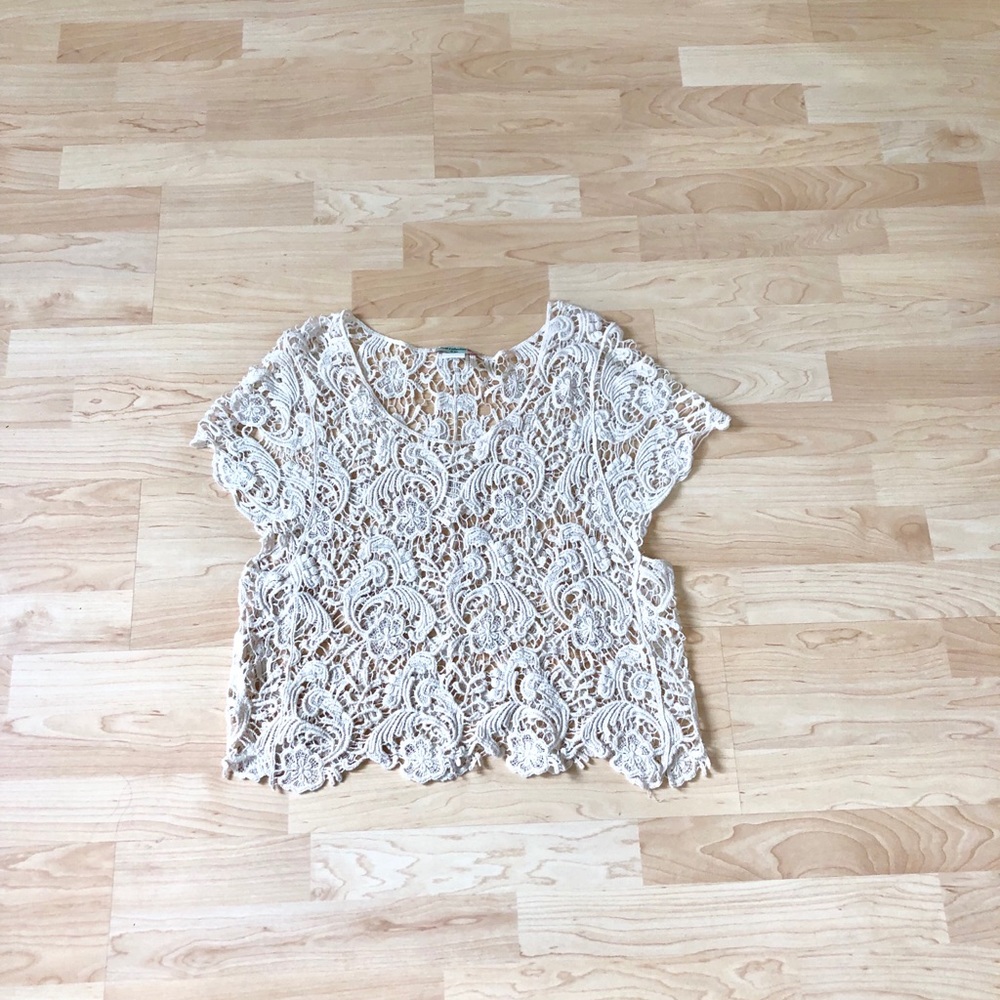 NWOT Lace Crochet Crop Top Topper